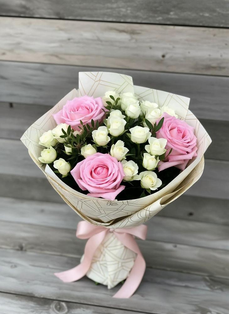 Букет цветов из: Розы в Комаричах