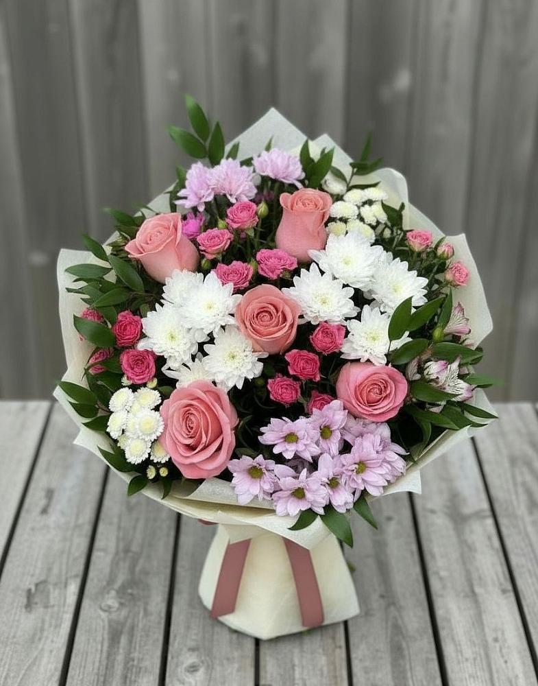 Букет цветов из: Альстромерии, Гвоздики, Розы и Хризантемы в Комаричах