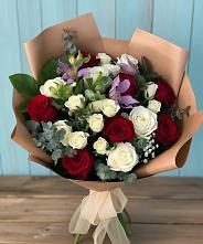 Букет цветов из:  Розы и Альстромерии в Комаричах