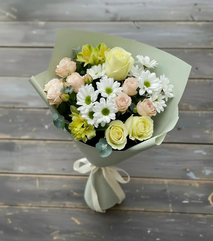 Букет цветов из: Альстромерии, Розы и Хризантемы в Комаричах