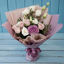 Букет цветов из:  Розы и Лизиантусы в Комаричах