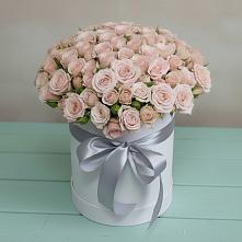 Цветочная композиция из Розы в шляпной коробке в Комаричах