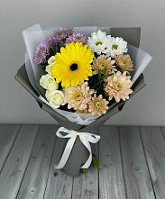 Букет цветов из:  Розы, Герберы и Хризантемы в Комаричах