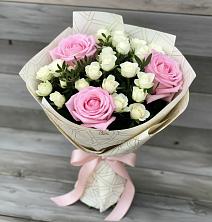 Букет цветов из:  Розы в Комаричах