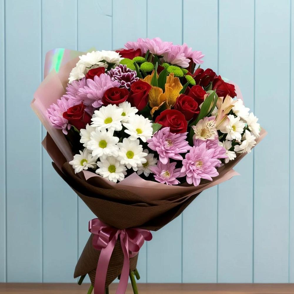 Букет цветов из: Розы, Хризантемы и Альстромерии в Комаричах
