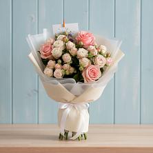 Букет цветов из:  Розы в Комаричах