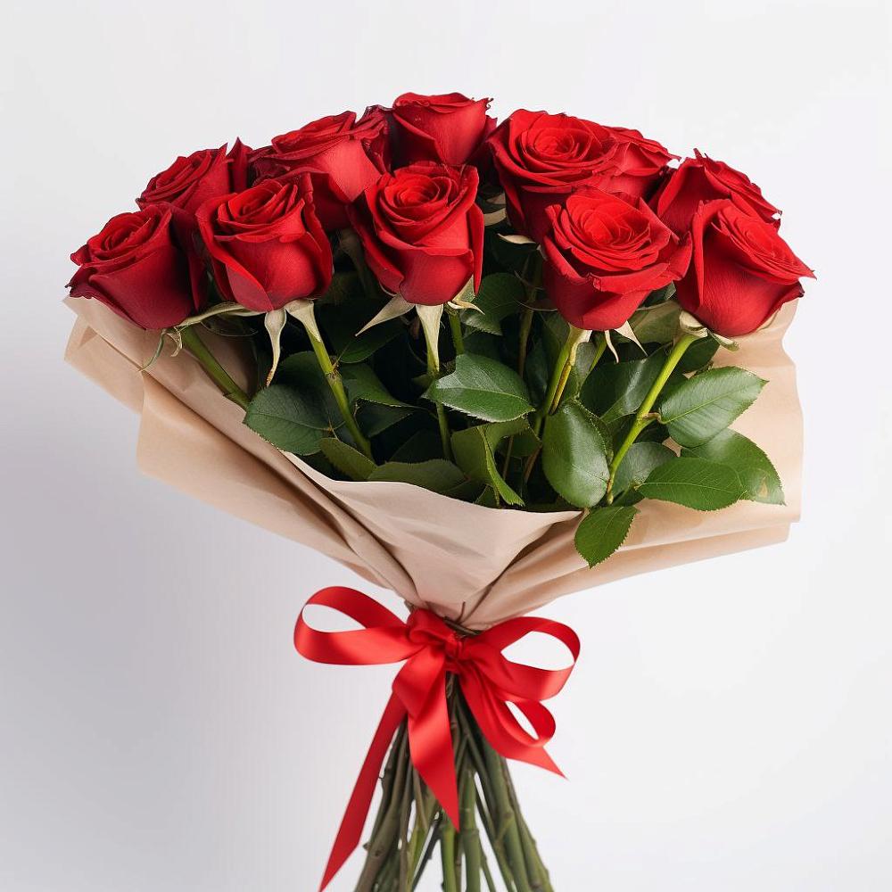 Букет 11 Красных роз Эдлесс Лав в Комаричах