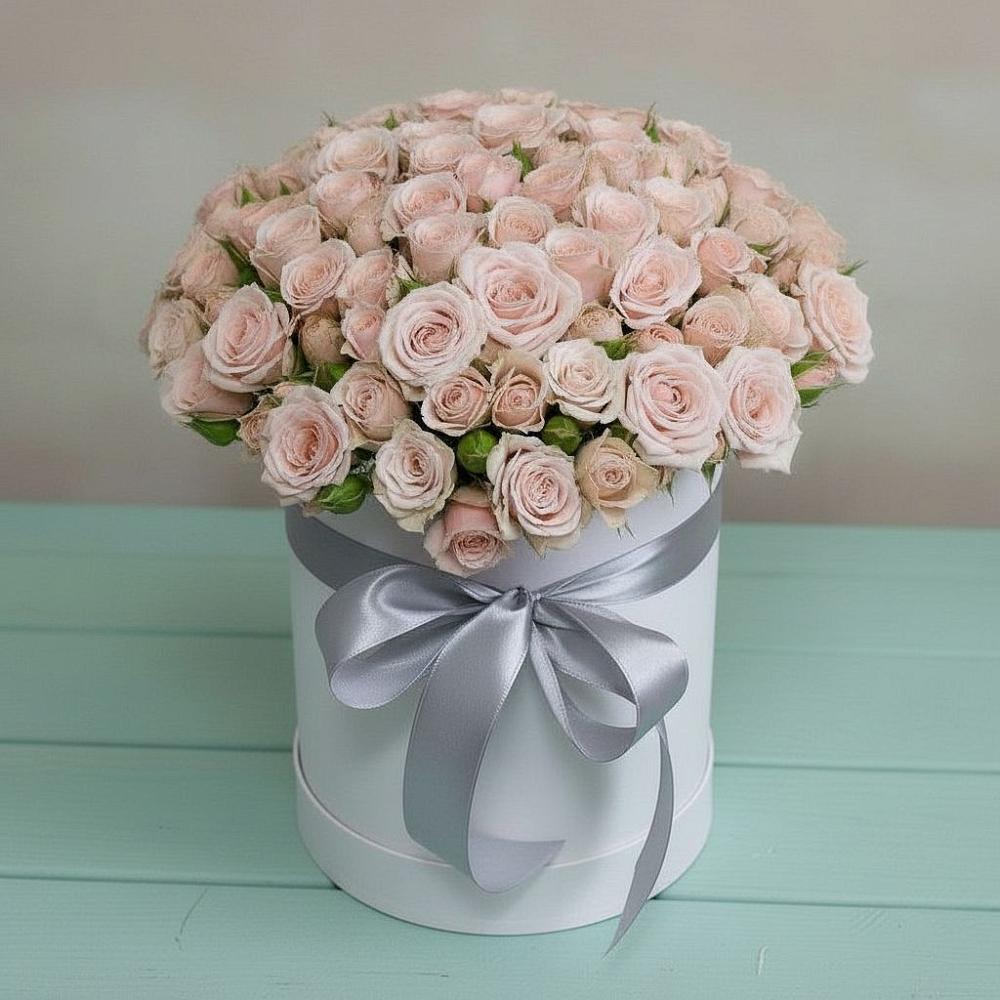 Цветочная композиция из Розы в шляпной коробке в Комаричах